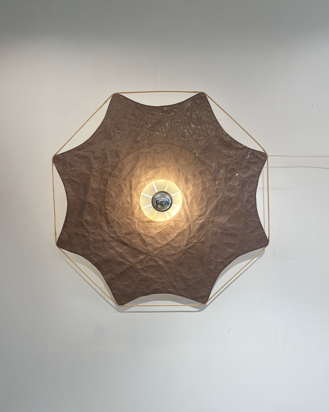 Kite Wall Lamp Brown