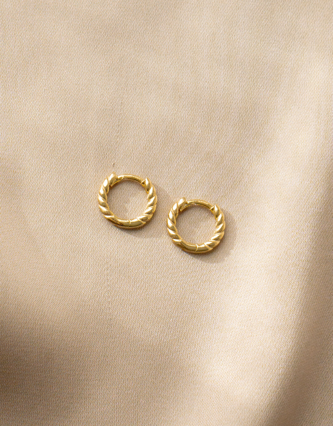 Mini Twist 13 Mm Guld Hoops